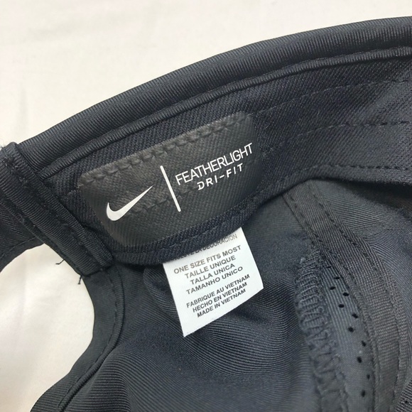 Nike Featherlight Dri-Fit Classic Baseball Hat - Picture 10 of 11